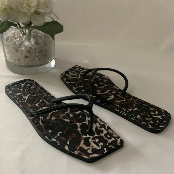 VERONICA BEARD Analee Leopard Print Sandals - NWOT - Picture 16 of 16